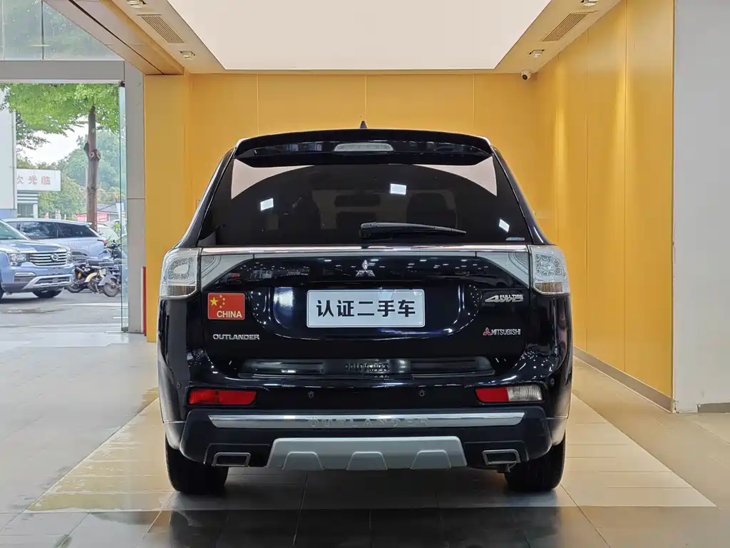 Mitsubishi Outlander 2014 — фото 28