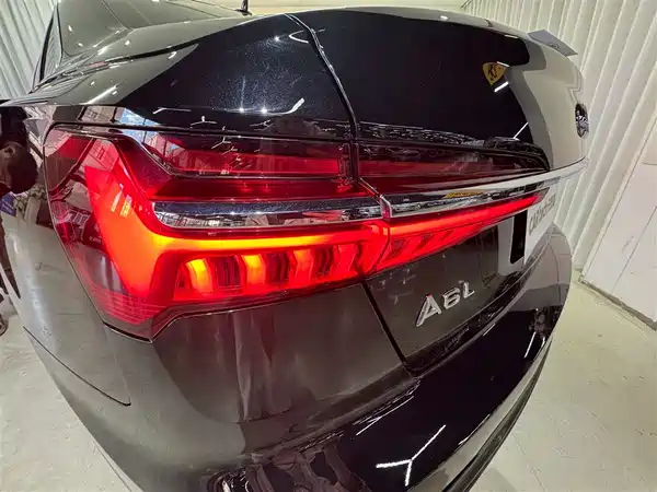 Audi A6L 2020