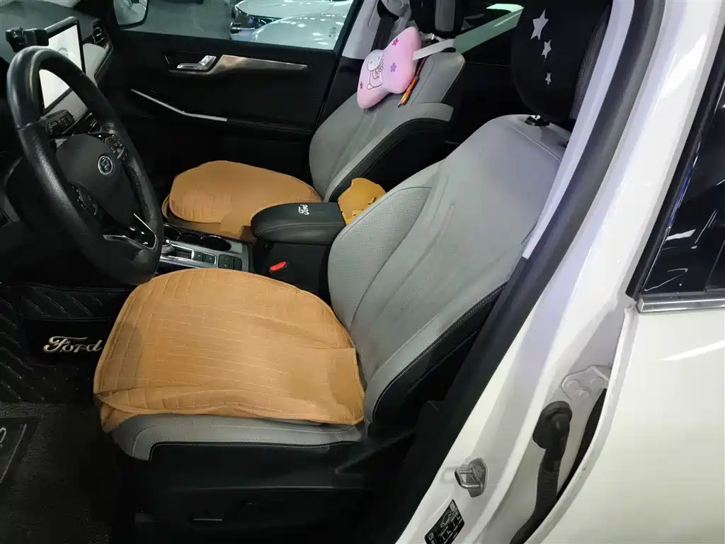 Ford Escape 2021 — фото 15