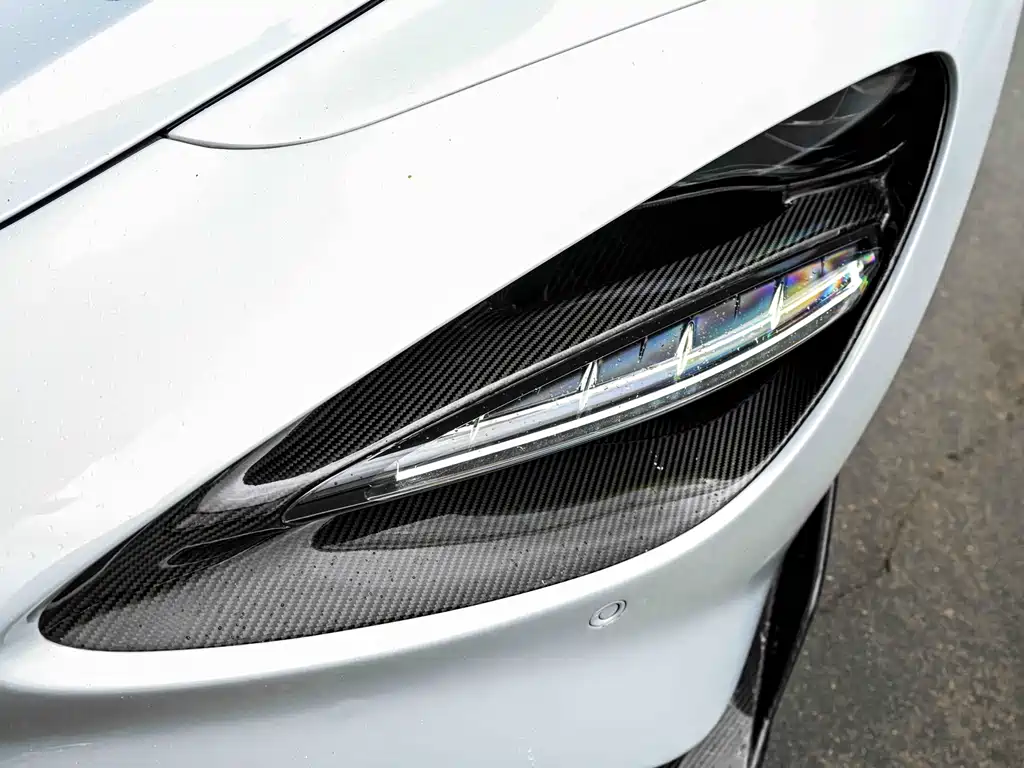 McLaren 720S 2019 — фото 18
