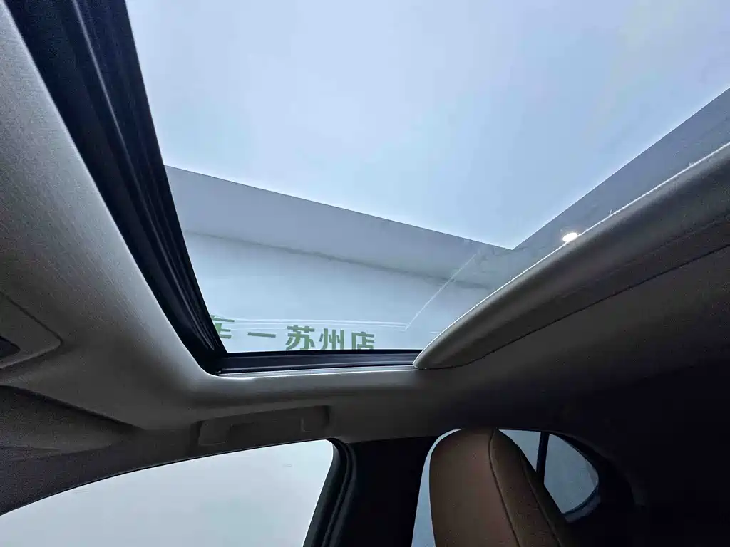 Lexus UX New Energy 2022 — фото 15