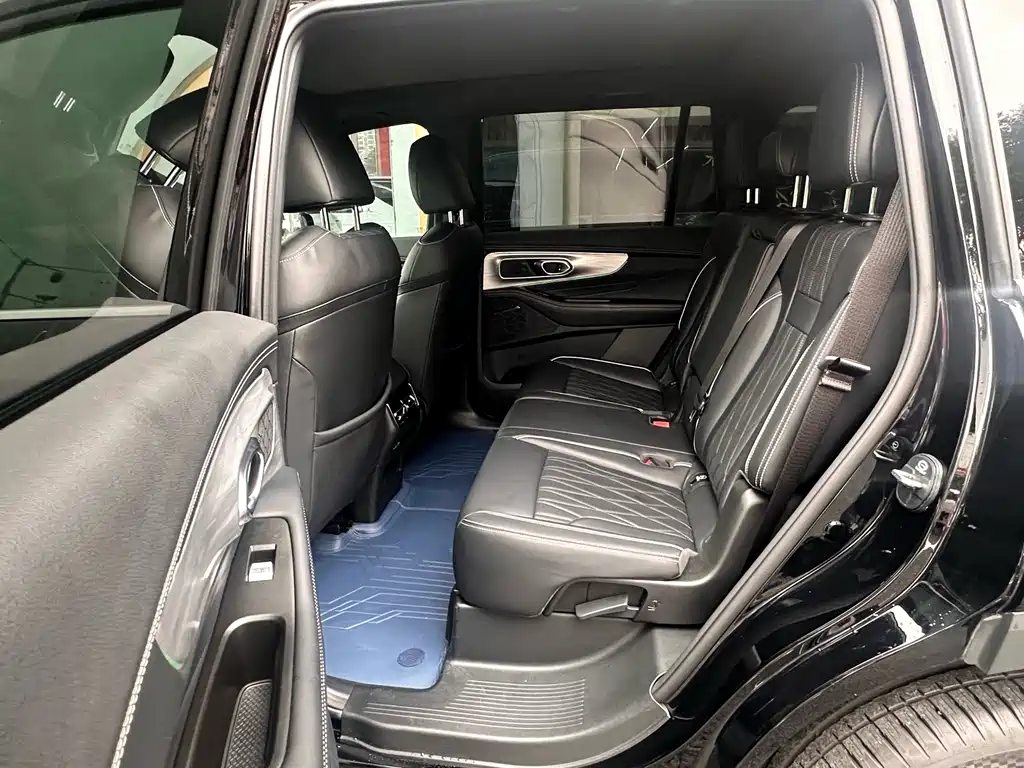GAC Motor Trumpchi GS8 2025 — фото 24