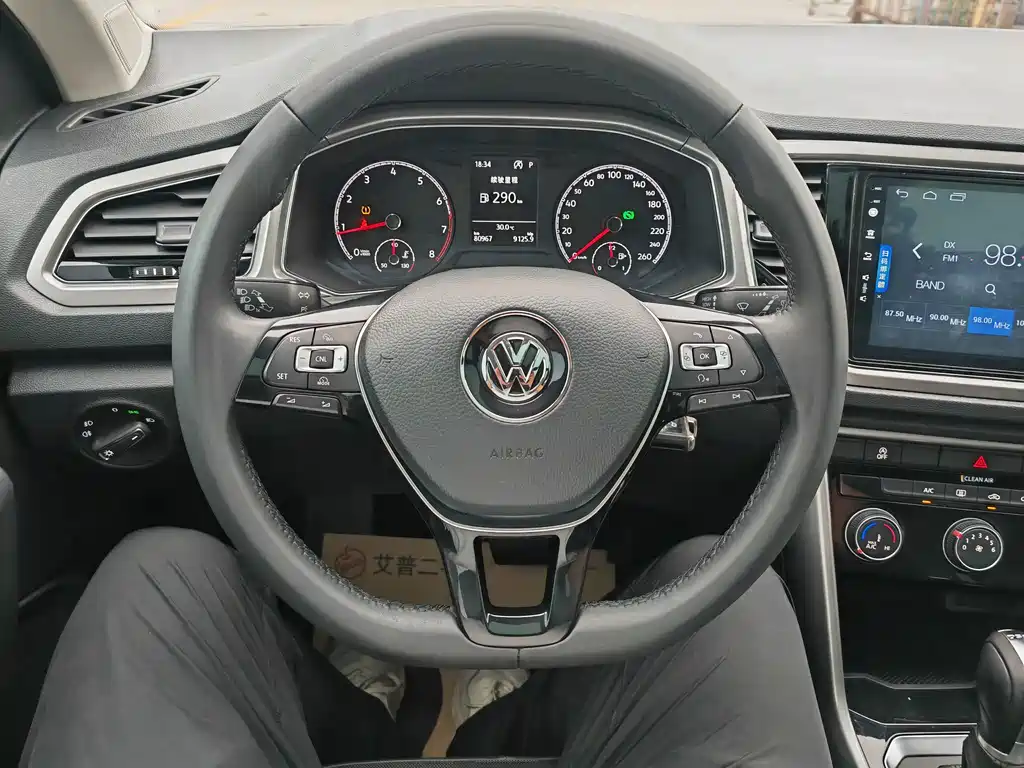 Volkswagen T-Roc 2018