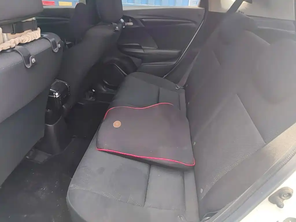 Honda Fit 2016 — фото 17