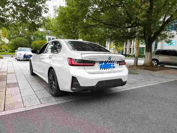 BMW 3 Series 2024