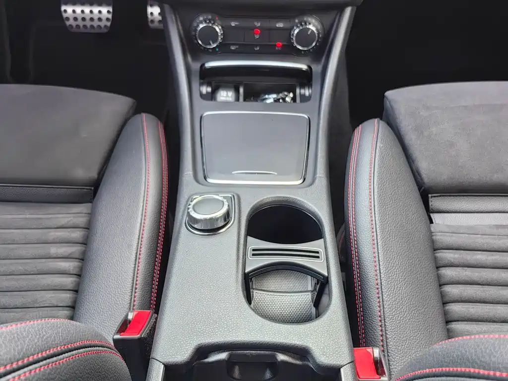 Mercedes-Benz CLA 2018 — фото 15
