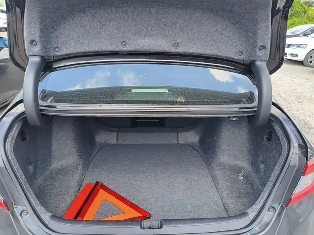 Honda Accord 2020 — фото 19