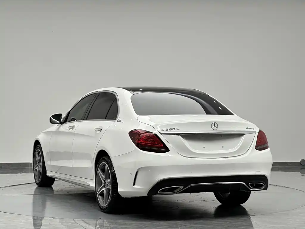 Mercedes-Benz C-Class 2019 — фото 6