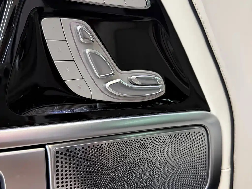 Mercedes-Benz G-Class AMG 2023 — фото 16