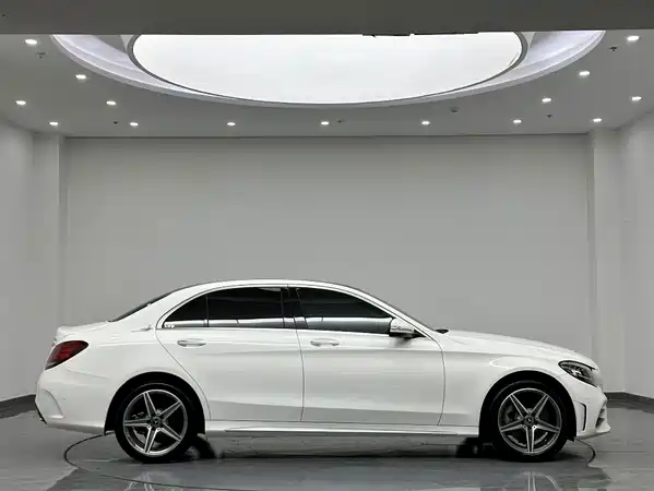 Mercedes-Benz C-Class 2019