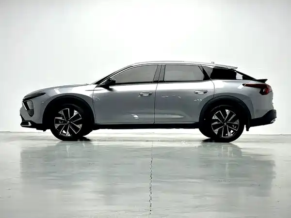 Citroën Versailles C5 X 2023
