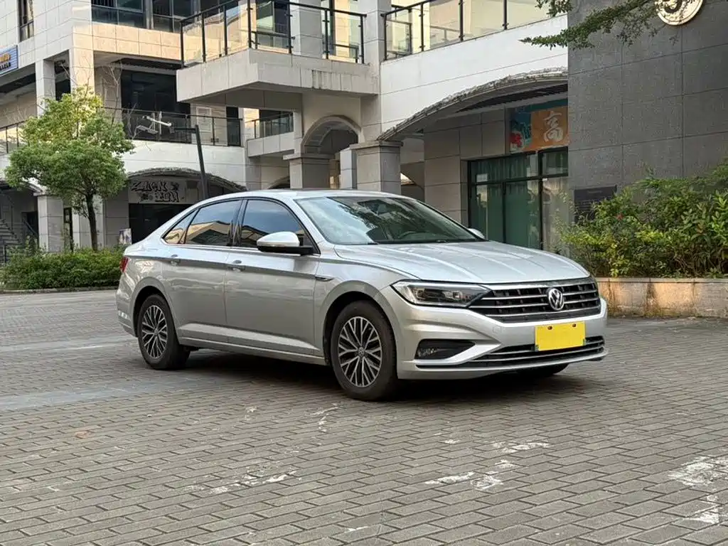 Volkswagen Sagitar 2020
