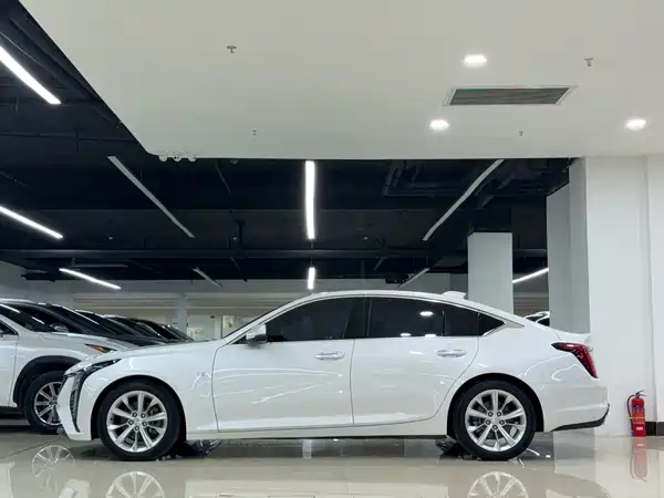 Cadillac CT5 2024