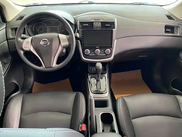 Nissan Tiida 2021