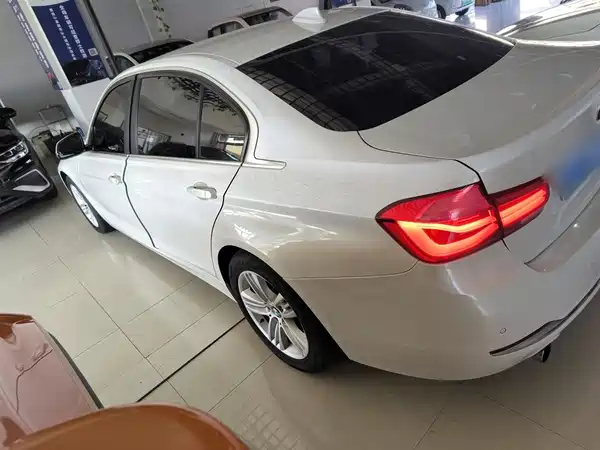 BMW 3 Series 2016