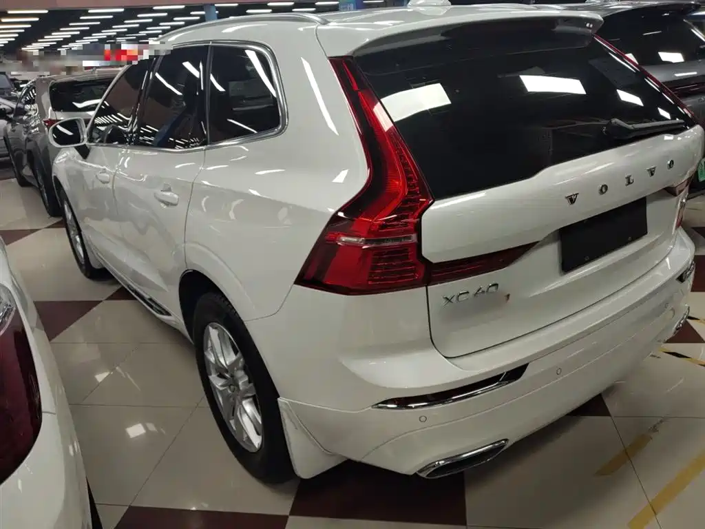 Volvo XC60 2020 — фото 5