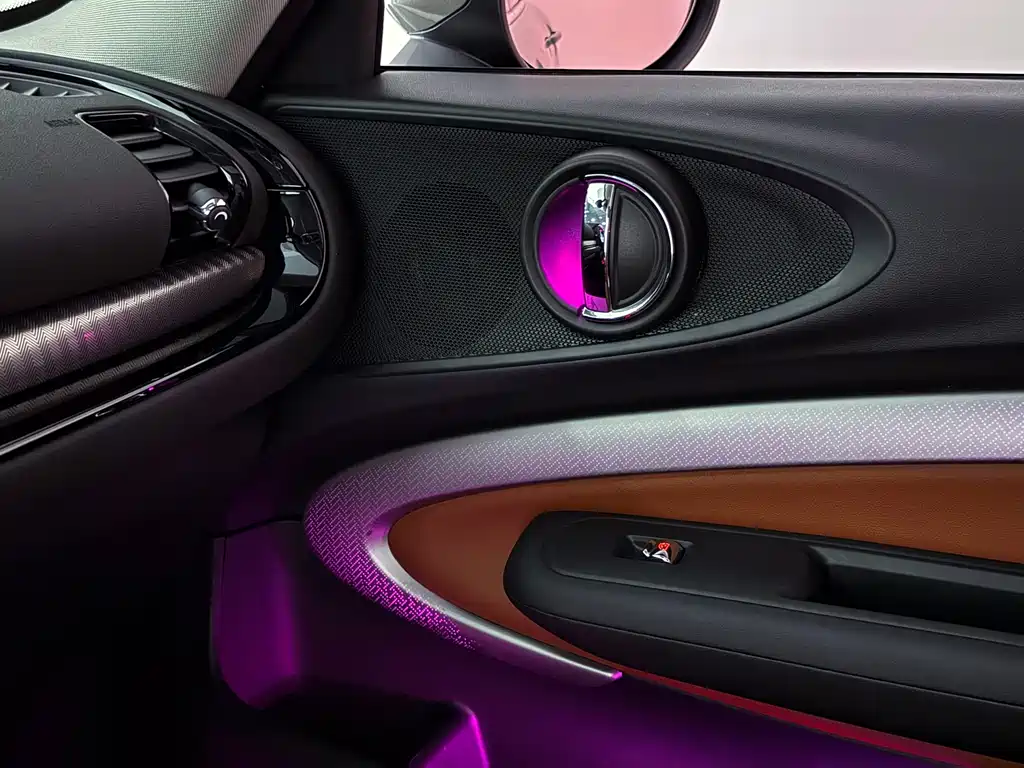 MINI Clubman 2022 — фото 13