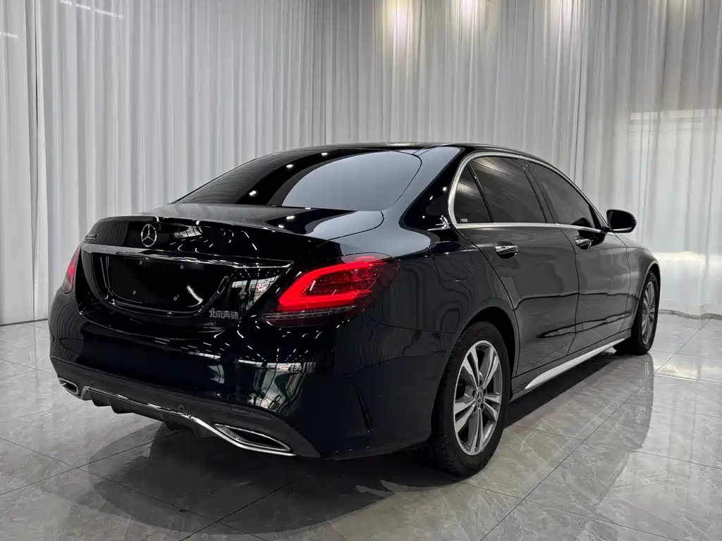 Mercedes-Benz C-Class 2021