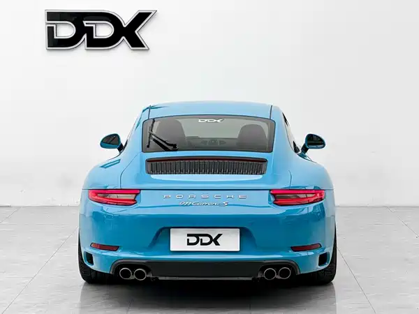 Porsche 911 2016