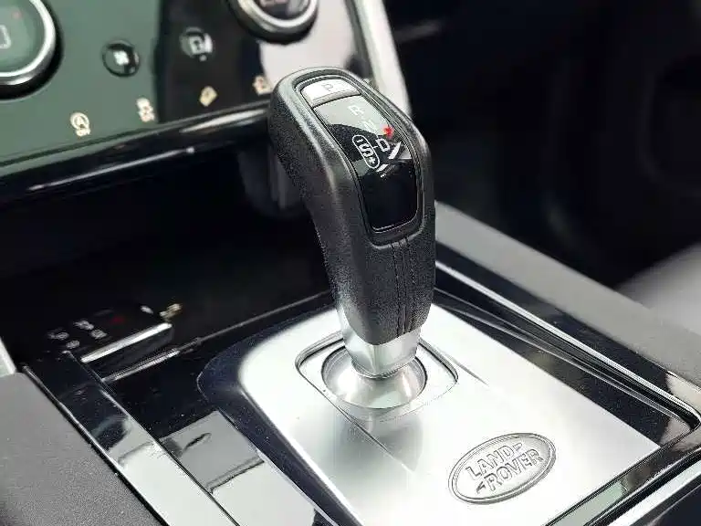 Land Rover Discovery Sport 2021 — фото 11