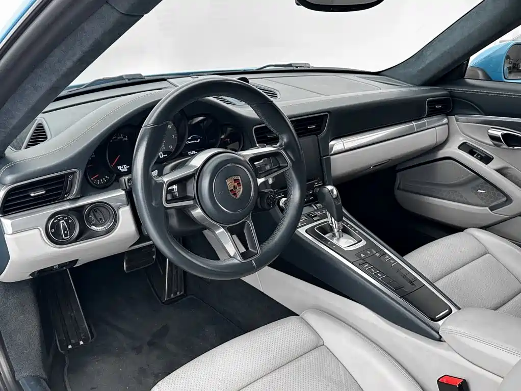 Porsche 911 2016 — фото 10