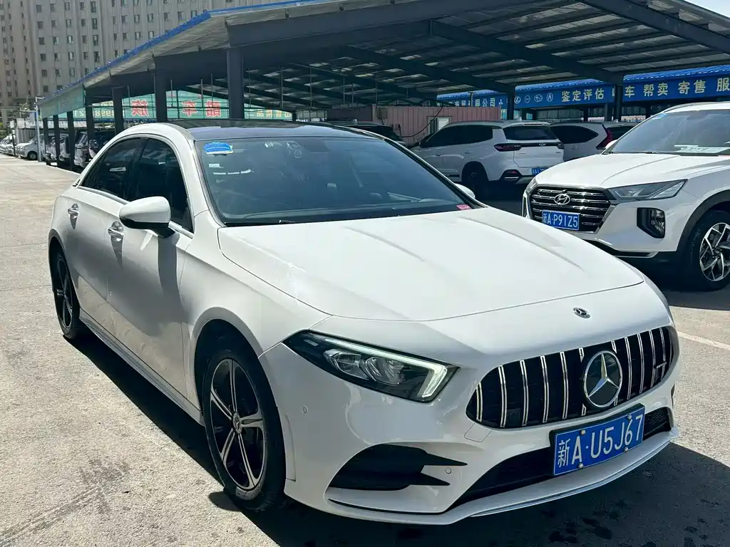 Mercedes-Benz A-Class 2023 — фото 3