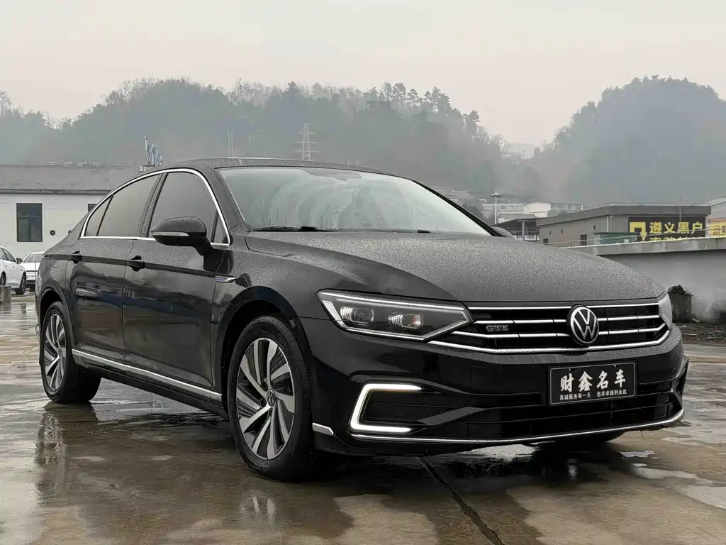 Volkswagen Magotan GTE PHEV 2022 — фото 3