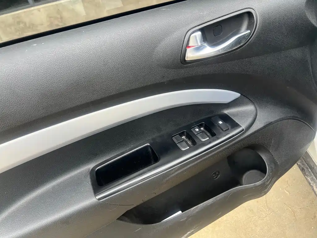 Kia KX1 2022 — фото 15