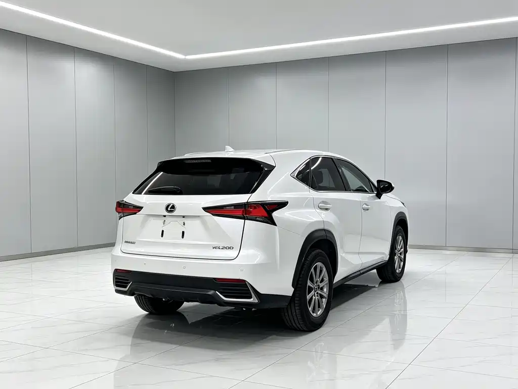 Lexus NX 2020 — фото 5