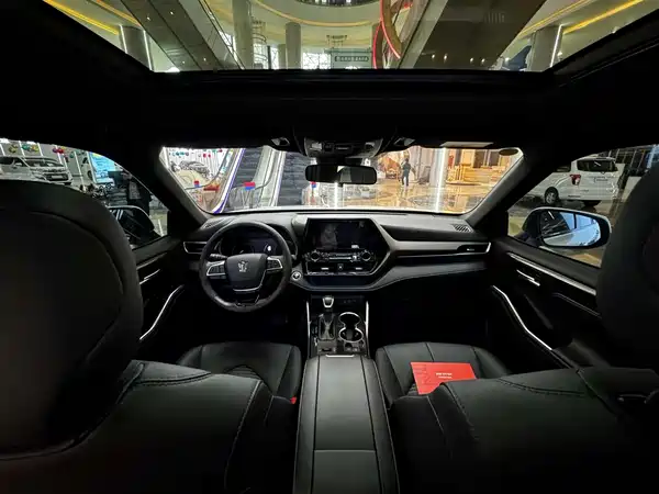 Toyota Crown Kluger 2023