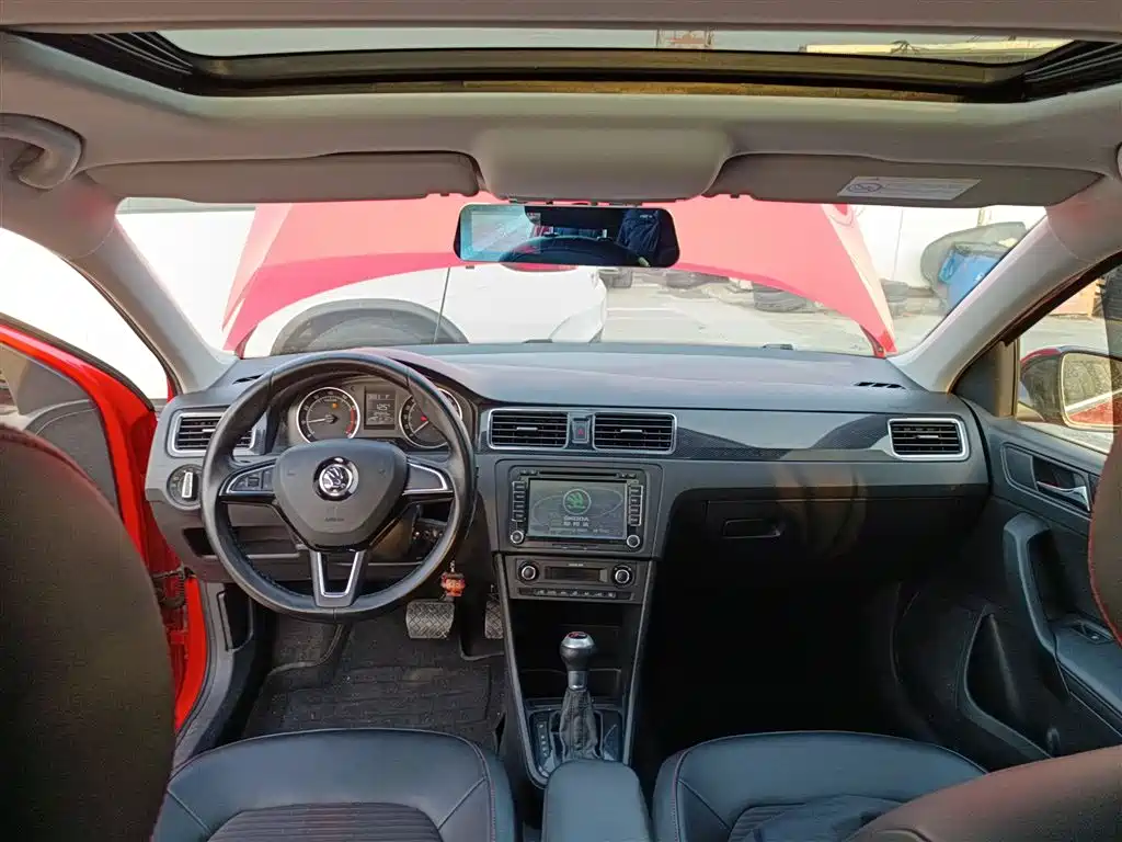 Skoda Rapid Spaceback 2016 — фото 6