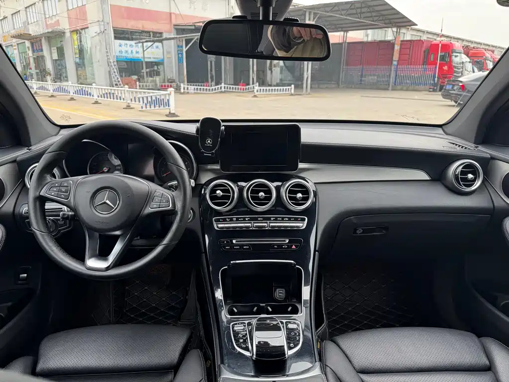 Mercedes-Benz GLC Coupe 2017 — фото 16
