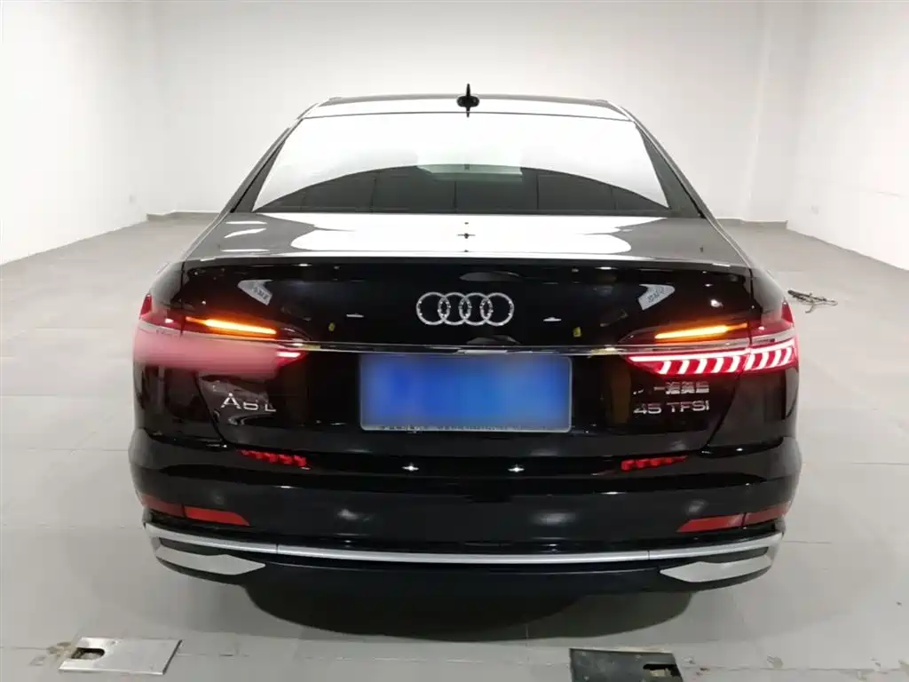 Audi A6L 2024 — фото 4