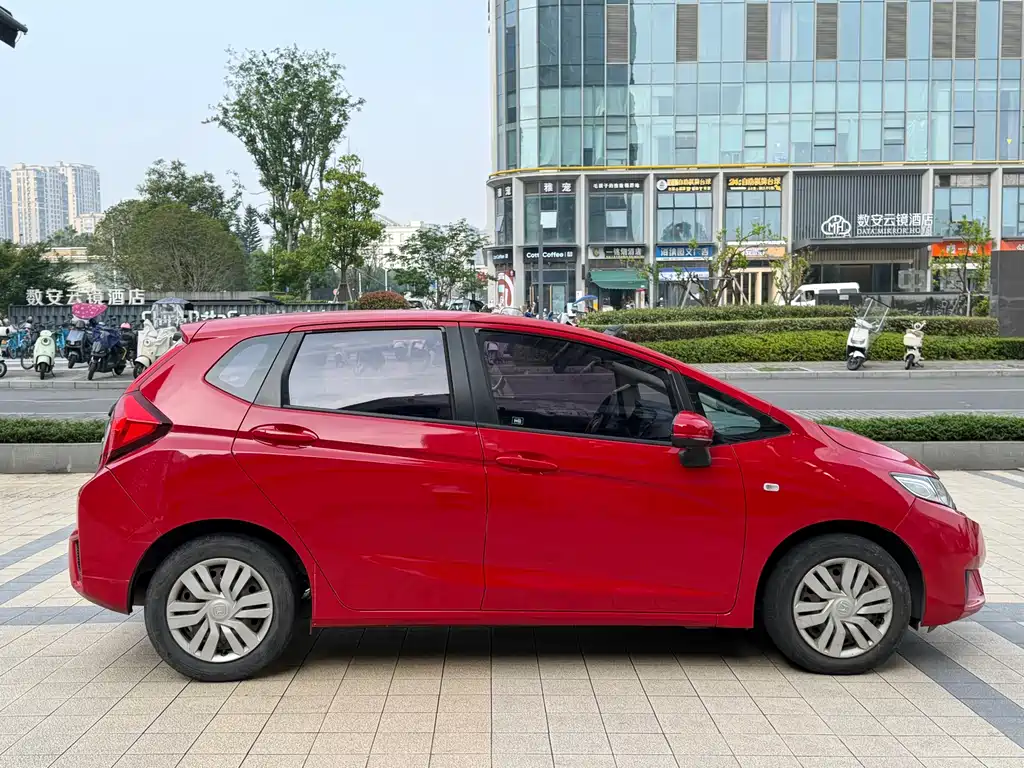 Honda Fit 2016 — фото 8
