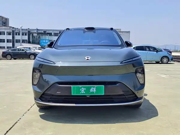 NIO ES8 2023