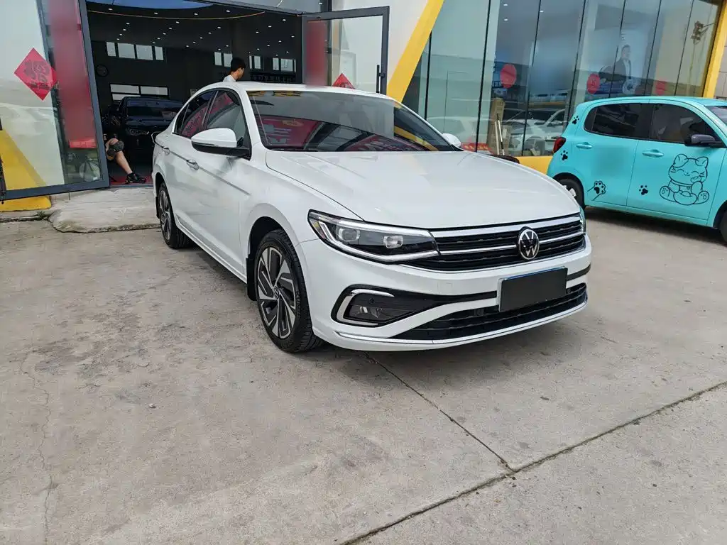Volkswagen Bora 2023