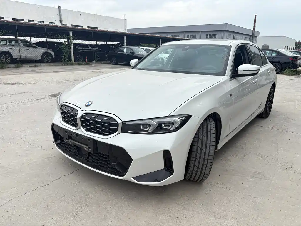 BMW 3 Series 2025 — фото 11