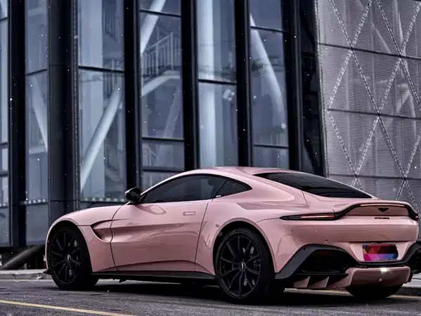 Aston Martin V8 Vantage 2019