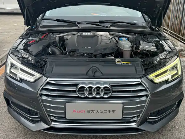Audi A4L 2018