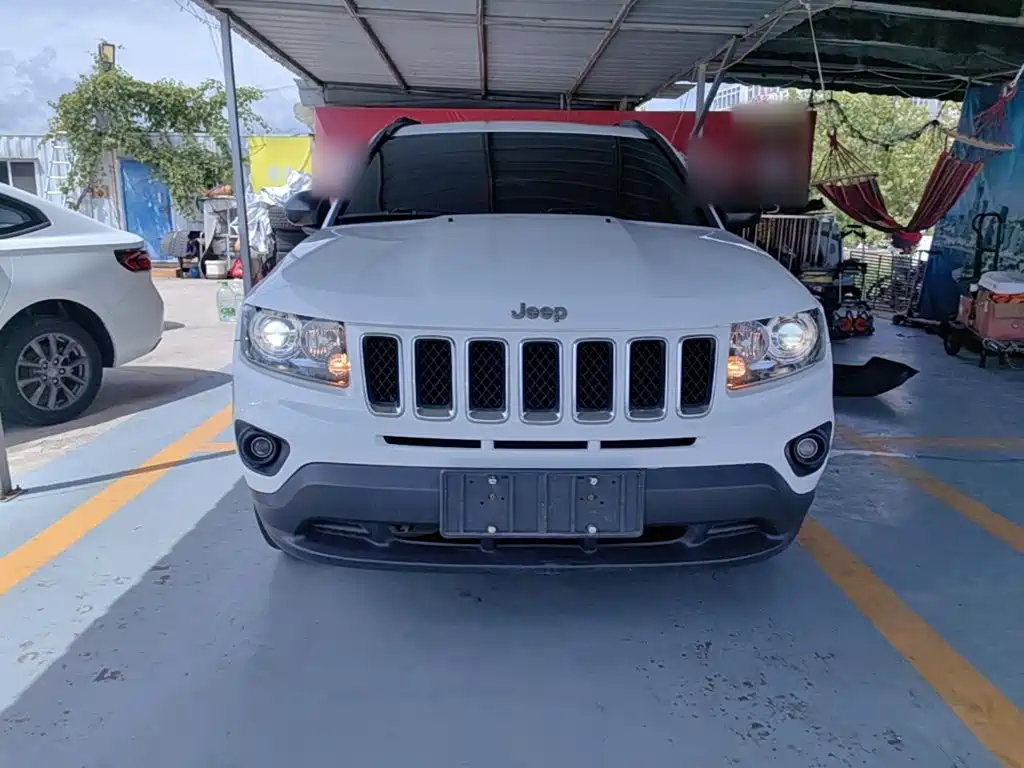 Jeep Compass 2015 — фото 3