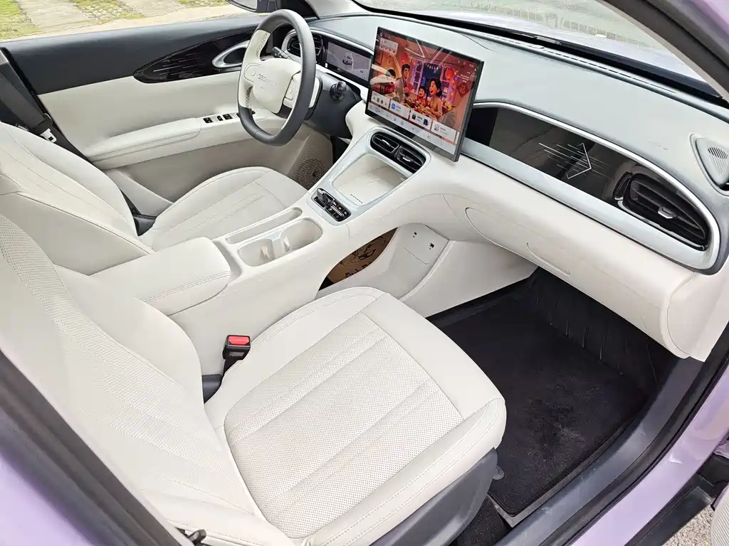 Geely Galaxy Starwish 2025 — фото 16