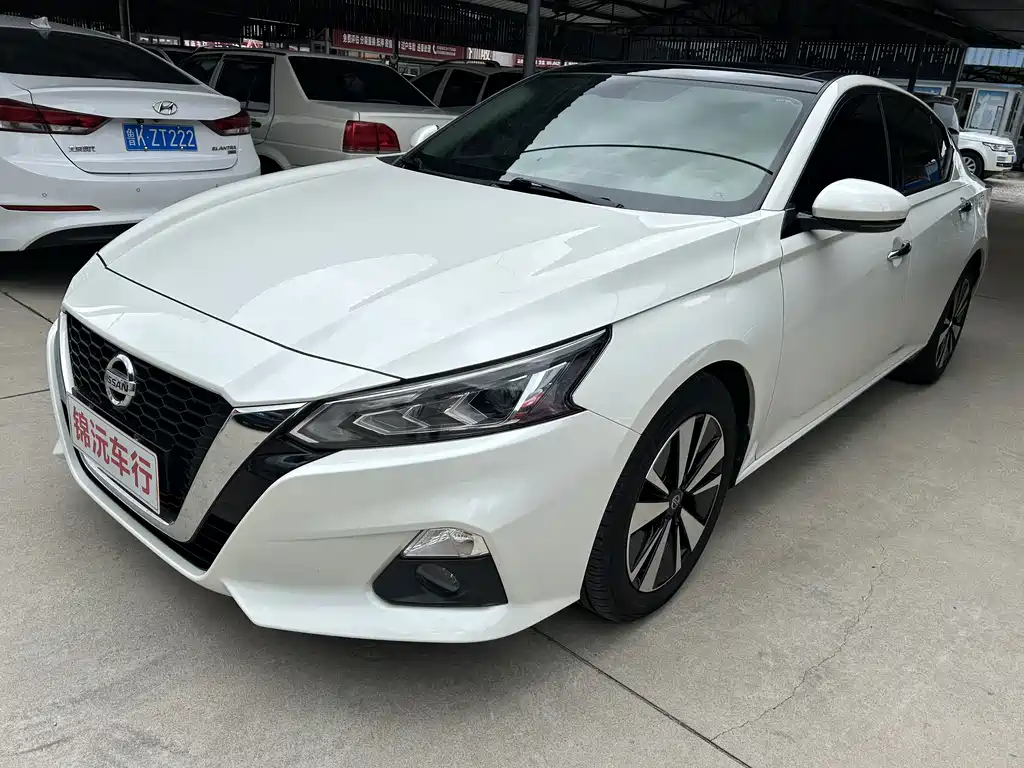 Nissan Teana 2021 — фото 1