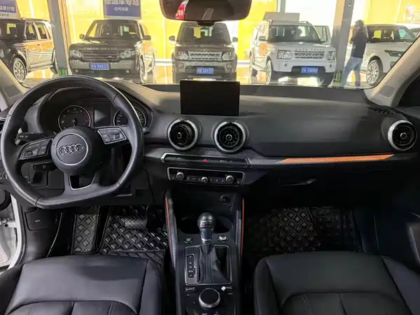 Audi Q2L 2022