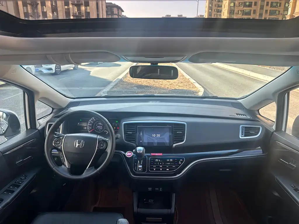 Honda Odyssey 2020 — фото 10