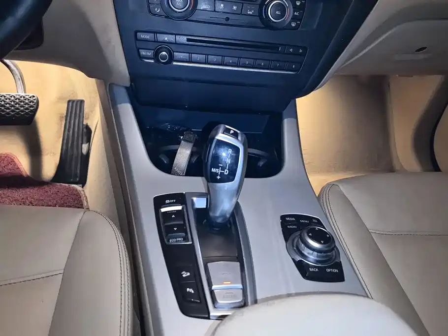 BMW X3 2013 — фото 16