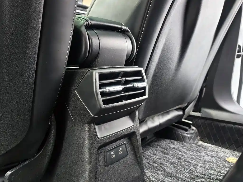 Audi A3 2022 — фото 15