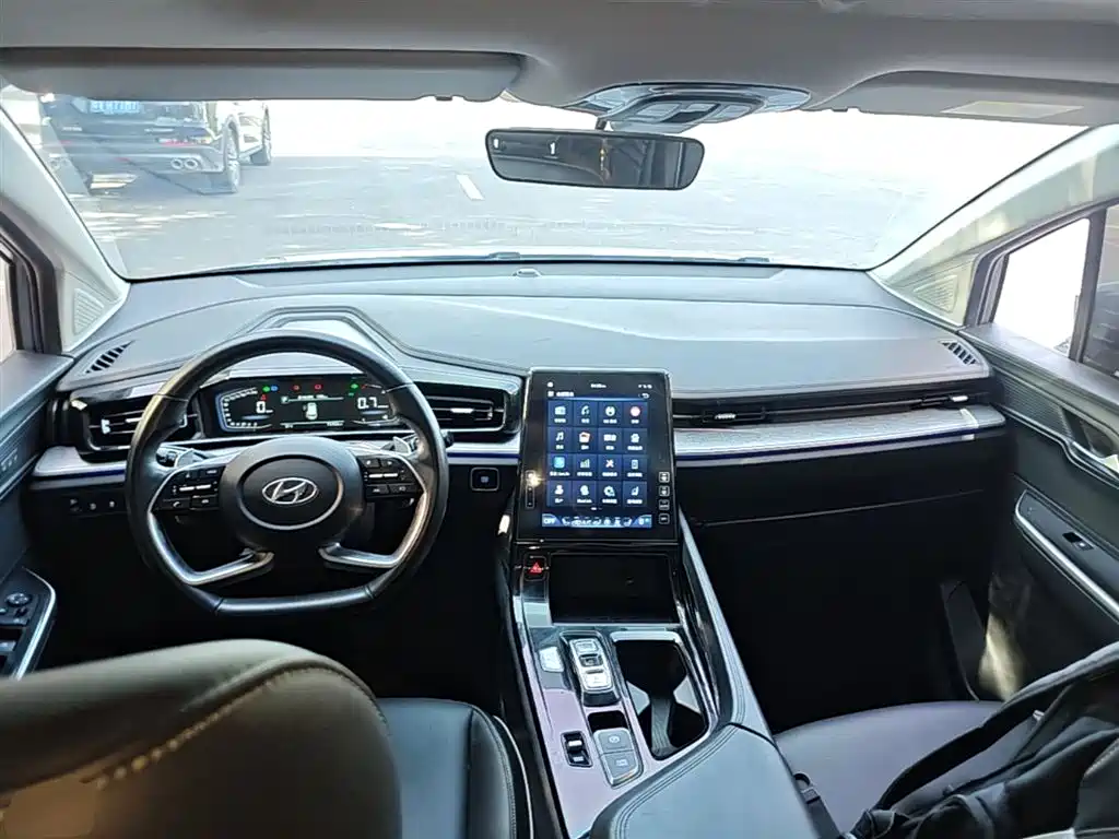 Hyundai Custo 2023 — фото 10