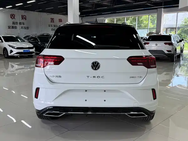 Volkswagen T-Roc 2023