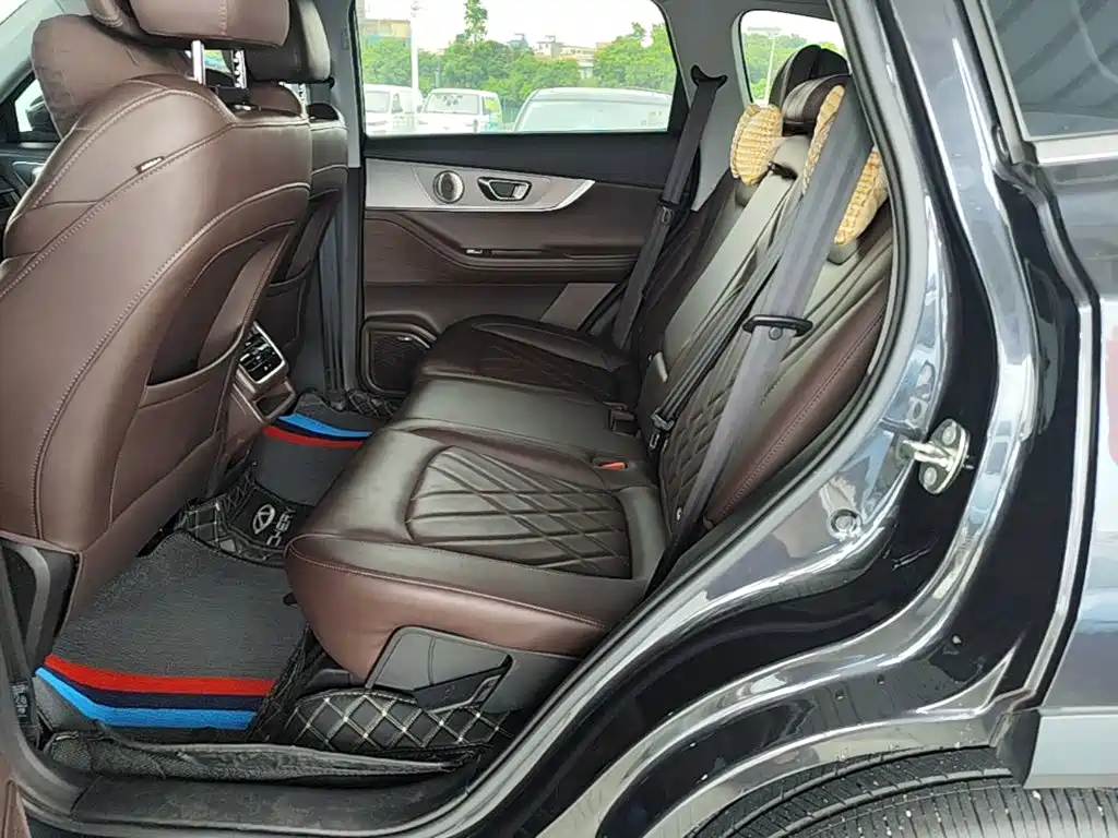 Chery Tiggo 8 PRO New Energy 2023 — фото 17
