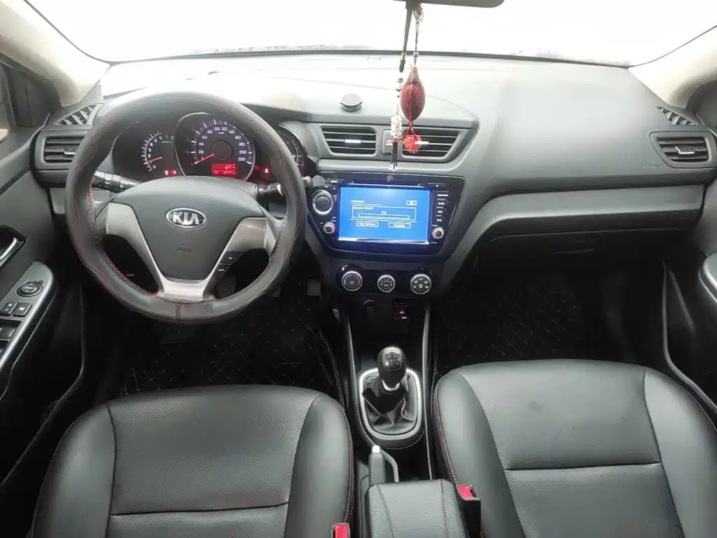 Kia K2 2015 — фото 10